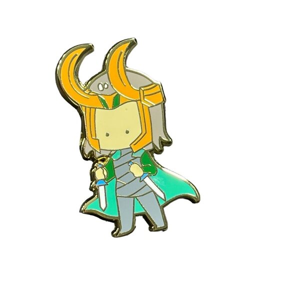 Loki Villain Lapel Pin Avengers Crown Thor Brooch Pin Accessories Jewelry Badge - Picture 1 of 9